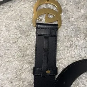Gucci Pearl/Gold Buckle Belt Size 75 Gucci | Accessories | Gucci Pearlgold Buckle Belt Size 75  main image 3
